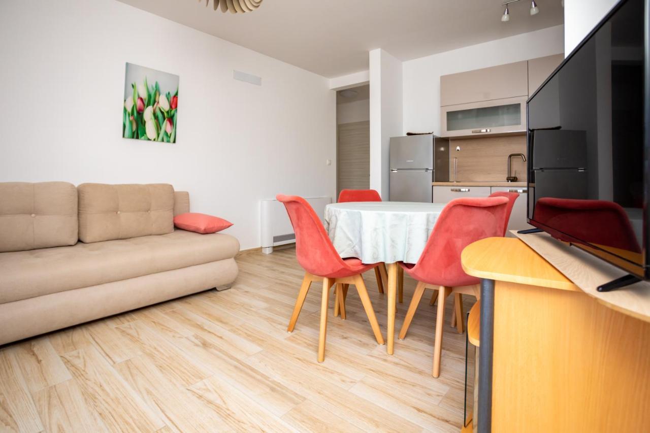 Apartments Jelena Vantacici Exterior photo
